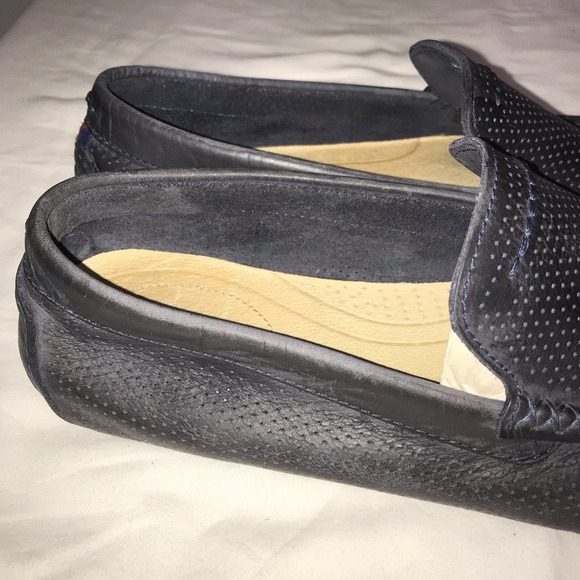 Size 9 Men’s UGS!!!! main image 8